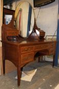 A quality Edwardian mahogany inlaid Wari