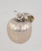 A 1970's heavy silver apple pendant. Hallmarked for London 1977. Weight 10.5g / Size 2.