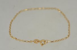 A hallmarked 9ct gold chain bracelet. Measures 18cms. Import marks for Brimingham.