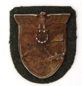 KRIM: A German Krim 1941-42 shield / patch. Detailed to front ' Krim ' with date.