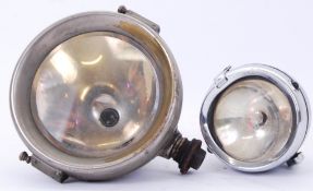 CLASSIC CAR LIGHTS: Two vintage classic / veteran car lights.