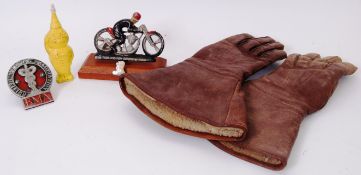 AUTOMOBILIA;