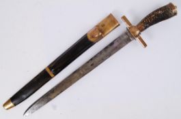 GERMAN HUNTING KNIFE: An unusual likely early to mid century German made hunting knife.