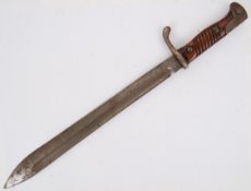 BAYONET: A First World War WWI 1916 pattern German Simson & Co. Suhl bayonet, with wooden grips.