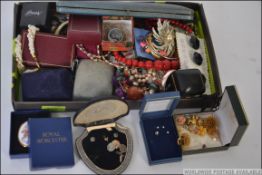 A good collection of costume jewellery to include necklaces, some silver, bracelets, earrings,