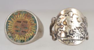 2 silver vintage rings to include Siam silver signet ring and a sun agate faced signet ring.