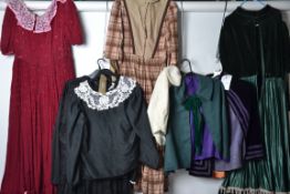 10x COSTUMES: Mixed group of 10 costumes