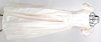 VICTORIAN DRESS: Victorian style satin p