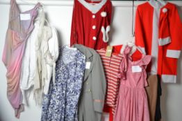 10x COSTUMES: Mixed group of 10 costumes