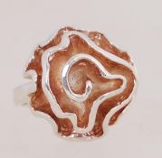 A 925 silver enamelled flower ring. Size