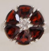 A 925 contemporary silver daisy cluster