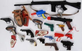 TOY GUNS: