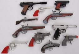 TOY GUNS: