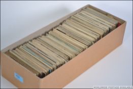 Postcards; A collection fo approx 800 assorted early 20th century (and other) postcards.