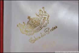 A cased set of 7 silver hallmarked spoons complete in the presentation box.