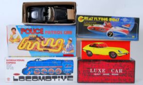 TINPLATE: A collection of 6x vintage Russian / Japanese made tinplate clockwork / friction operated