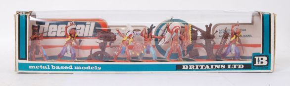 BRITAINS: An original vintage Britains ex-shop stock Deetail set ' Indians 7544 '.