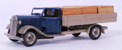 TRIANG MINIC: An original vintage Triang Minic tinplate clockwork flatbed wagon,