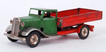 TRIANG MINIC: An original vintage Triang Minic tinplate clockwork flatbed truck.