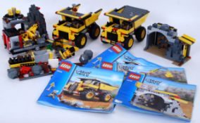 LEGO: A collection of assorted loose Lego City sets - 4204, 4202, some minifigures,