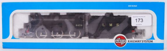 AIRFIX: An original 00 gauge Airfix railway trainset locomotive 54122-6 4F Fowler, LMS.