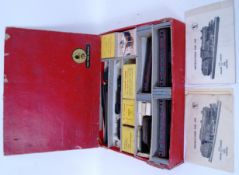 TRIX: An original vintage Trix Twin Railway set - appears to be complete (but is not checked).