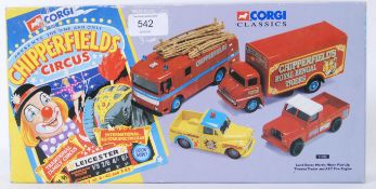 CORGI CHIPPERFIELDS: A Corgi Chipperfields Circus diecast model set 31703.