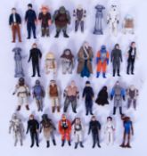 STAR WARS: A collection of 32x original vintage Star Wars Palitoy / Kenner action figures.