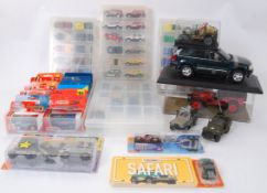 JEEP DIECAST: A collection of assorted boxed and loose Jeep related diecast models.