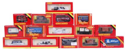 HORNBY: A varied collection of vintage and newer Hornby / Triang Hornby 00 gauge trainset rolling