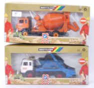 BRITAINS: 2x original vintage Britains diecast models - 9910 Truck Mixer and 9920 Skip Lorry.