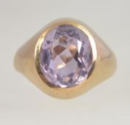 A hallmarked 9ct gold ladies dress ring
