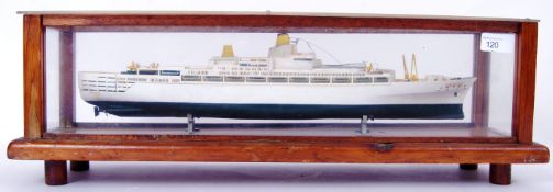 SS ORIANA: