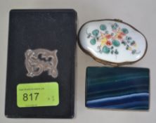 A collection of 3 boxes to include a banded agate white metal snuff box,