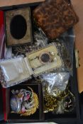A collection of vintage costume jewellery to include brooches, bracelets, necklaces, earrings,