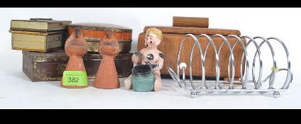 Mixed vintage mid 20th century lot.