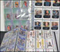 Trade Cards Star Wars / Star Trek albums.