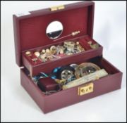 A collection of vintage costume and silver jewellery items to include brooches, rings, necklaces,