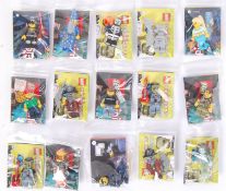 LEGO SERIES MINIFIGURES: A collection of assorted series minifigures to include 7x Series 12,