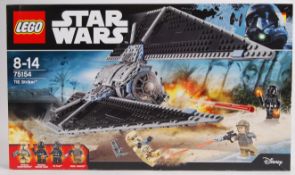 LEGO STAR WARS: A Lego Star Wars 75154 TIE Striker set. As new, sealed.