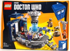 LEGO IDEAS: A Lego Ideas Doctor Who set 21304 'The Tardis'.