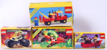 LEGO: A collection of 4x vintage Lego sets - Town and space related to include; Town 6674,
