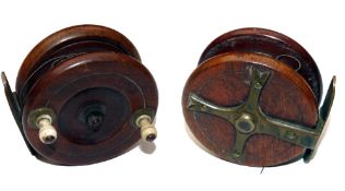 REEL: Scarce early fishtail starback Nottingham wooden reel, 3