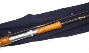 ROD: Hardy Favourite Graphite Spinning rod, 10' 2 piece, 1 ¾ oz., purple whipped guides, 27