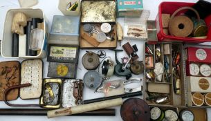 ACCESSORIES & REELS: Mixed collection of reel parts/spares incl. a 2.75