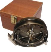 REEL: J W Young Purist 2040 aerial style centre pin reel in as new condition, narrow drum, 4-3/8