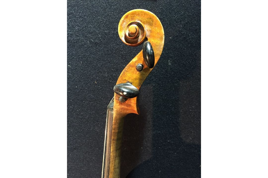 A 19th/20th century violin Bearing label for Ch. J.B. - Image 10 of 14