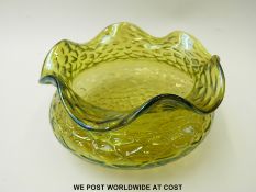 Loetz Martelé iridescent glass bowl with waved rim (13cm in diameter)