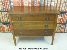 A late Victorian dressing table with banding to the top and drawers (W92 x D48 x H79cm)