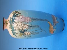 A Japanese silver wired cloisonné vase with fish and wisteria decoration (18cm tall)